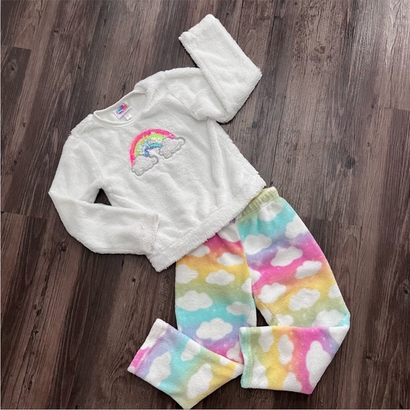 BUNDLE 8 Pajamas 1 Robe inc Gap, Old Navy, Nordstrom, Justice, Carter brands - Picture 7 of 8